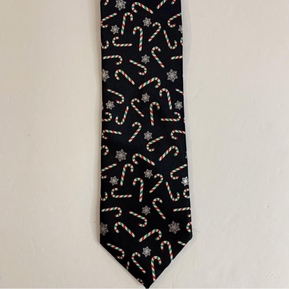 Candy Cane Snowflake Christmas Tie
